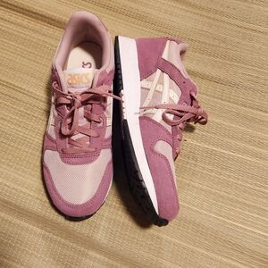ASICS Lavander throwback sneakers